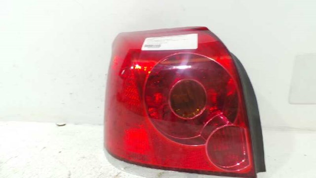 Lampa tylna Toyota Avensis