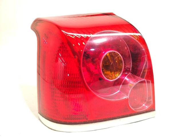 Lampa tylna Toyota Avensis
