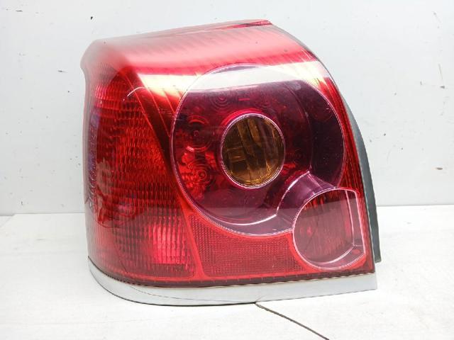 Lampa tylna Toyota Avensis