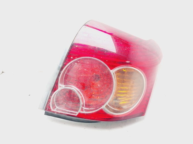 Lampa tylna Toyota Avensis