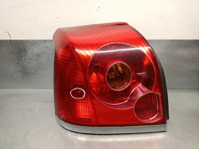 Lampa tylna Toyota Avensis