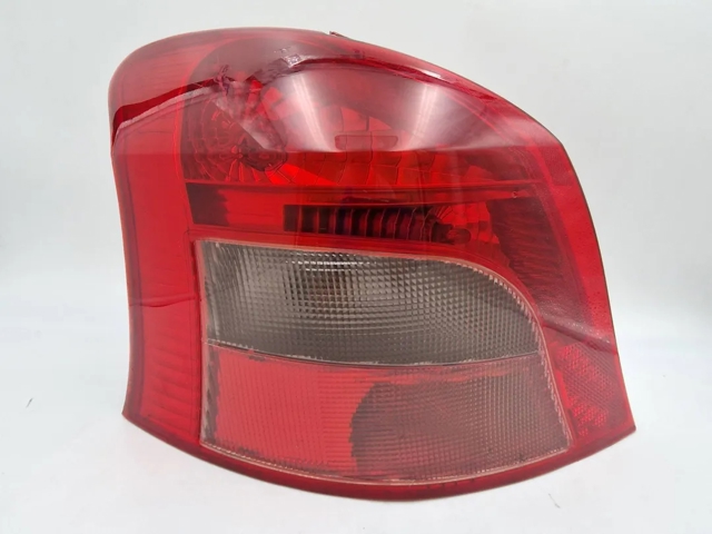 Lampa zespolona tylna lewa 815610D110 TOYOTA