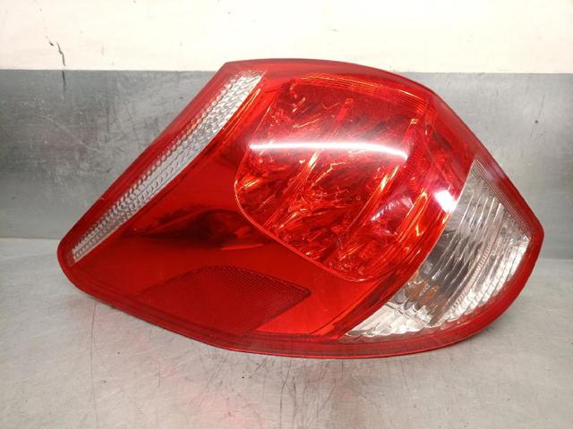 Lampa tylna Toyota RAV4