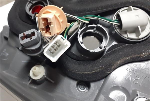Lampa tylna Toyota Prius