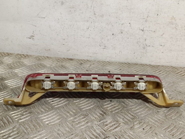 Lampa stop tylna dodatkowa 815700F011 TOYOTA