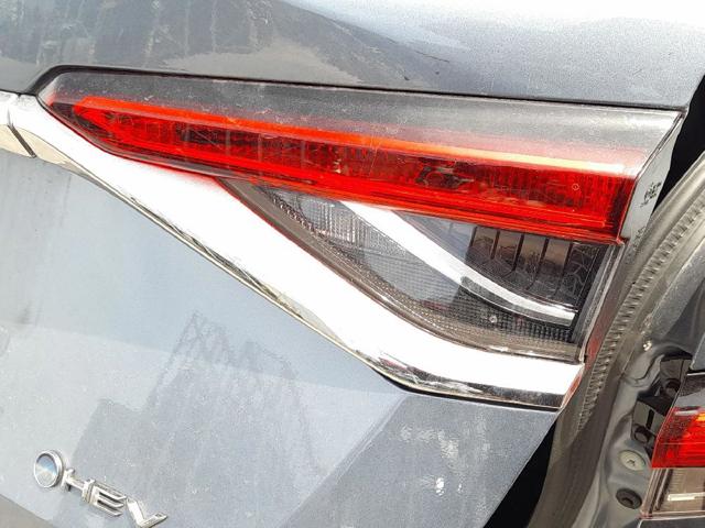 Lampa zespolona tylna prawa wewnętrzna 8158102C50 TOYOTA