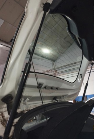 817701W200 Hyundai/Kia
