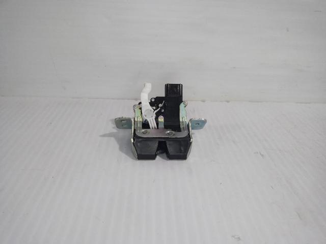 81800AT000 Hyundai/Kia
