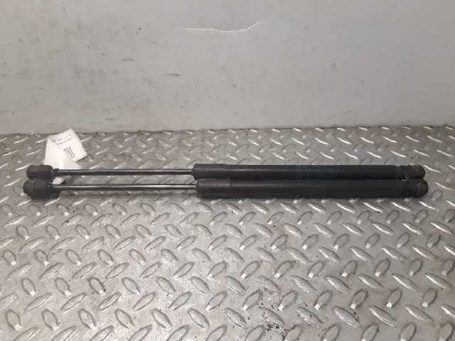 Amortyzator klapy bagażnika (3/5 drzwi-tylnych) 8180162811 SUZUKI