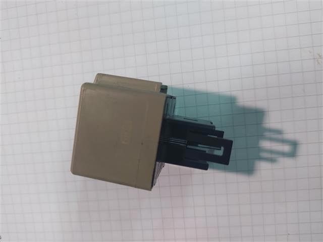 Przekaźnik kierunkowskazów 8198050030 TOYOTA