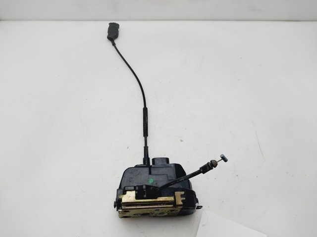 Zamek drzwi tylnych lewych 8200000657 RENAULT