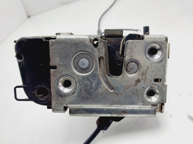 Zamek drzwi tylnych lewych 8200000657 RENAULT