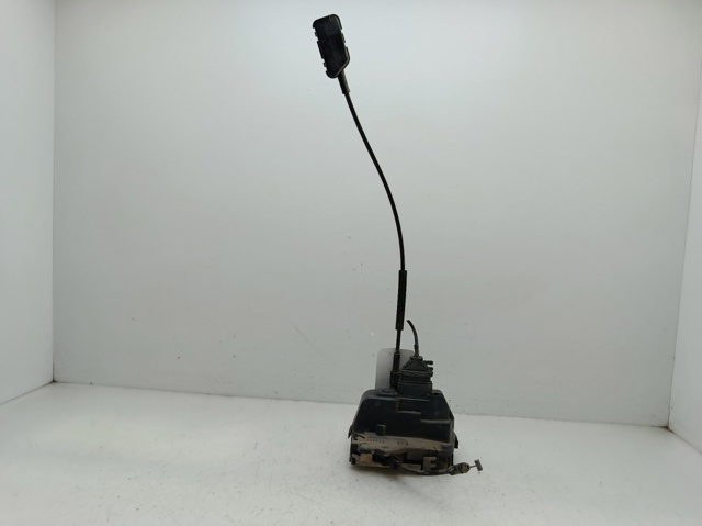 Zamek drzwi tylnych lewych 8200000657 RENAULT