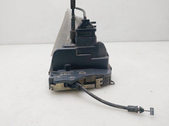 Zamek drzwi tylnych lewych 8200000657 RENAULT