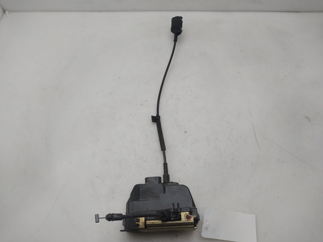 Zamek drzwi tylnych prawych 8200000658 RENAULT