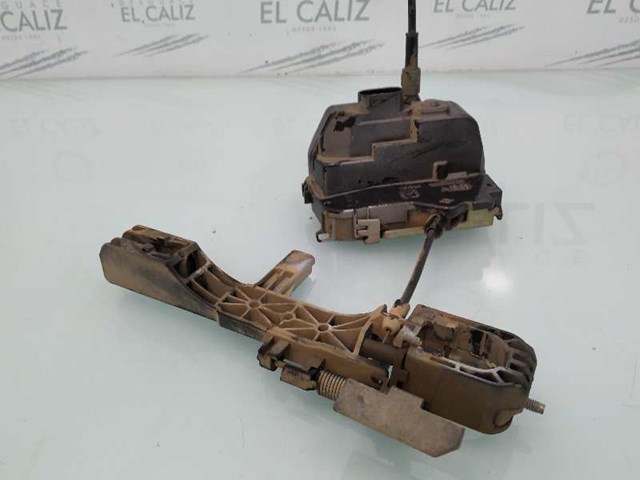 Zamek drzwi tylnych prawych 8200000658 RENAULT