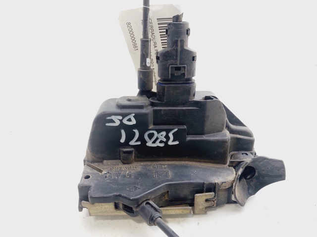 Zamek drzwi przednich lewych 8200000661 RENAULT