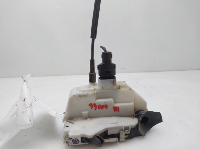 Zamek drzwi przednich lewych 8200000661 RENAULT
