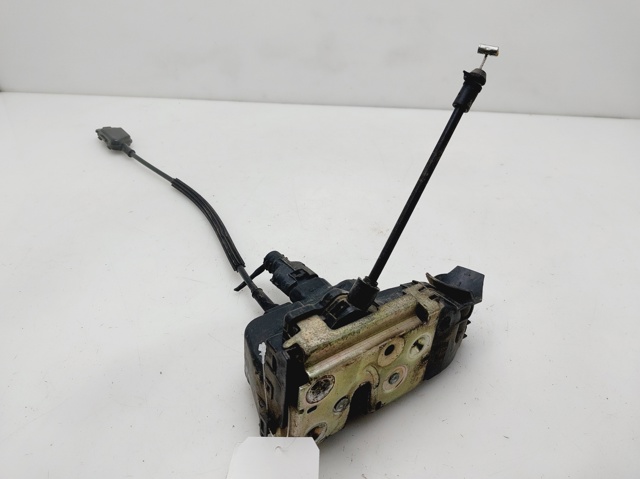 Zamek drzwi przednich lewych 8200000661 RENAULT