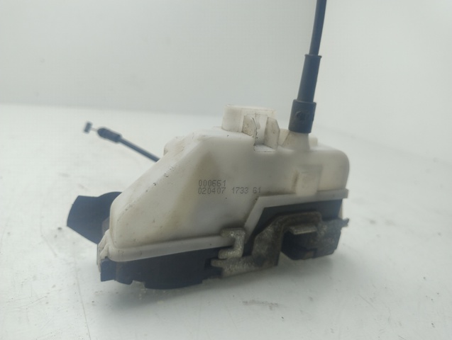 Zamek drzwi przednich lewych 8200000661 RENAULT