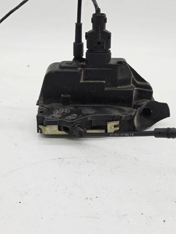 Zamek drzwi przednich lewych 8200000661 RENAULT