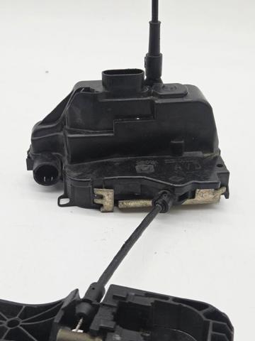 Zamek drzwi przednich prawych 8200000662 RENAULT