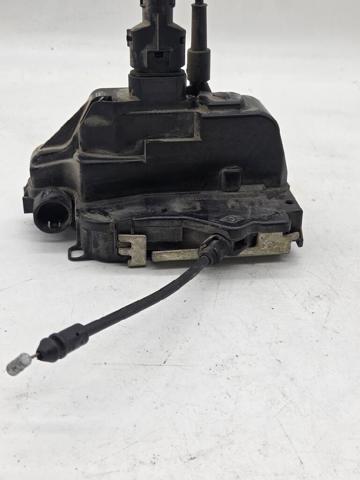 Zamek drzwi przednich prawych 8200000662 RENAULT
