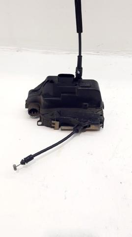 Zamek drzwi przednich prawych 8200000662 RENAULT