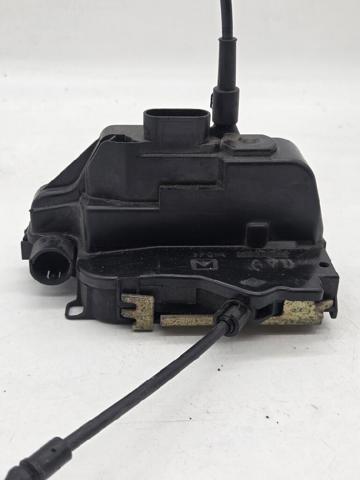 Zamek drzwi przednich prawych 8200000662 RENAULT