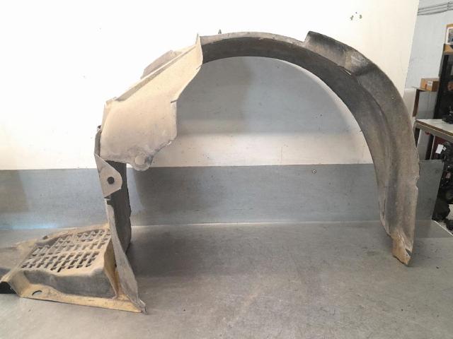Kupić Nadkole błotnika przedniego prawe Renault Laguna II BG0, BG1 w dobrej cenie