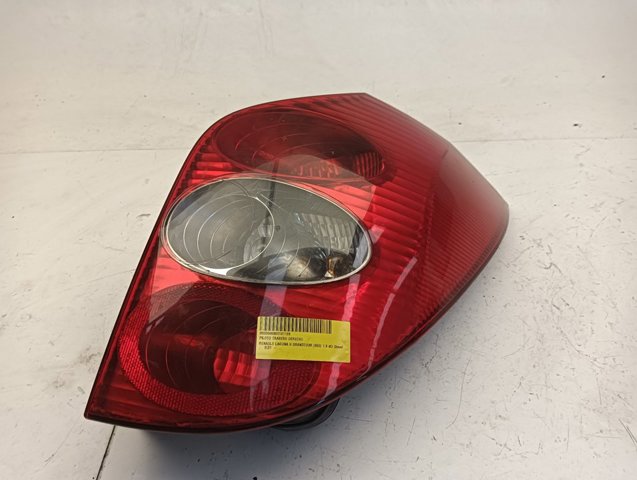 Lampa zespolona tylna prawa 8200002472 RENAULT