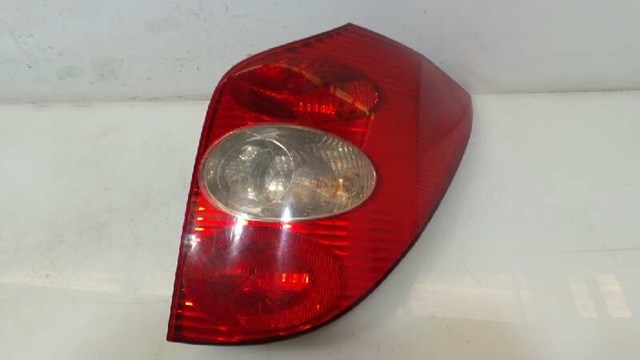 Lampa zespolona tylna prawa 8200002472 RENAULT