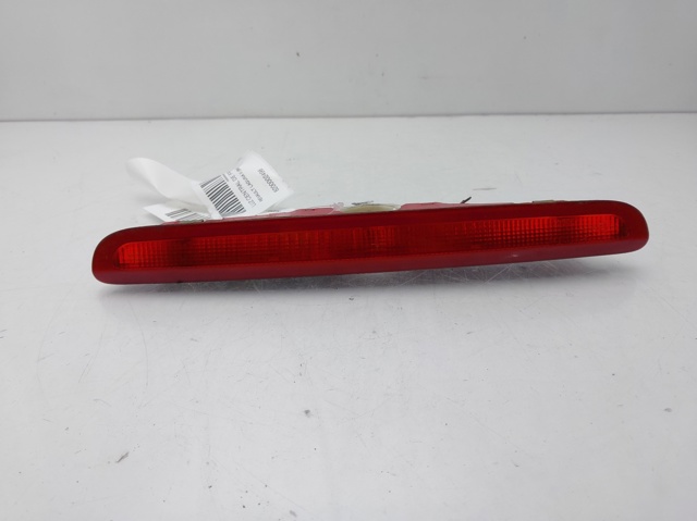 Lampa stop tylna dodatkowa 8200002496 RENAULT