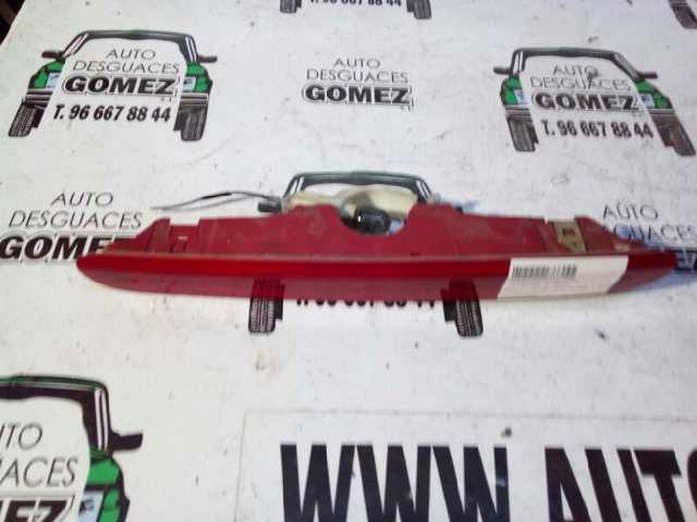 Lampa stop tylna dodatkowa 8200002496 RENAULT