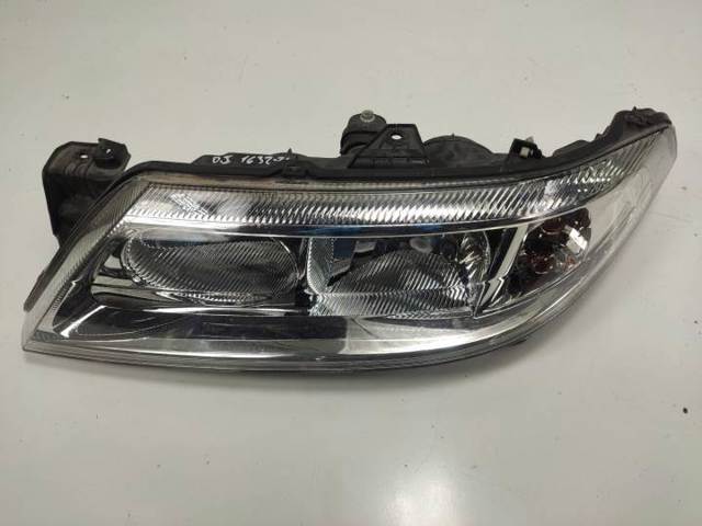 Reflektor lewy 8200002845 RENAULT