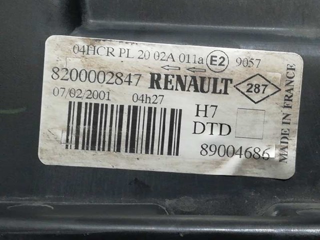 Reflektor prawy 8200002847 RENAULT