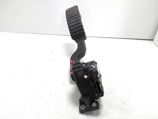 Pedał przyspieszenia (gazu) 8200002904 RENAULT