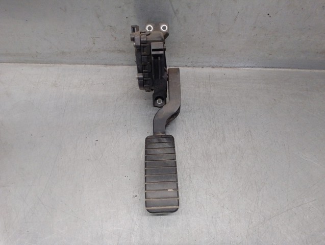 Pedał przyspieszenia (gazu) 8200002904 RENAULT
