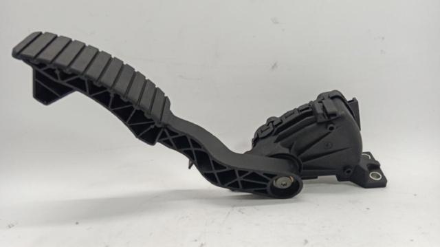 Pedał przyspieszenia (gazu) 8200002904 RENAULT