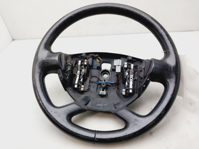 Kierownica 8200004211 RENAULT