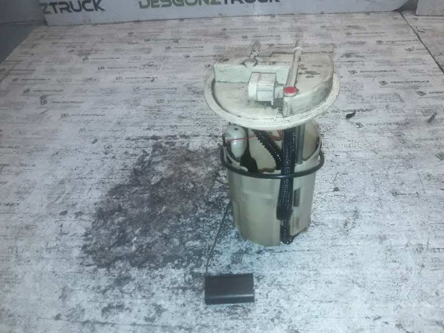 Moduł pompy paliwowej z czujnikiem poziomu paliwa 8200004958 RENAULT