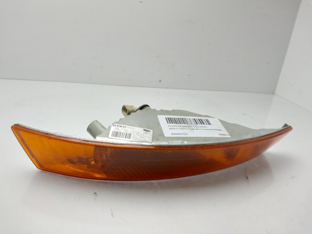 Kierunkowskaz lewy 8200007031 RENAULT