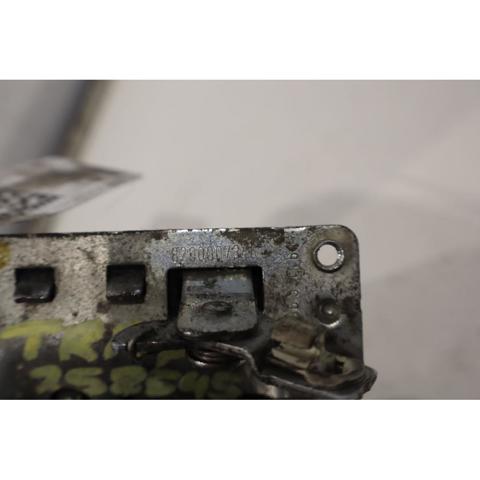 Zamek klapy bagażnika (3/5 drzwi tylnych) Opel Vivaro F7