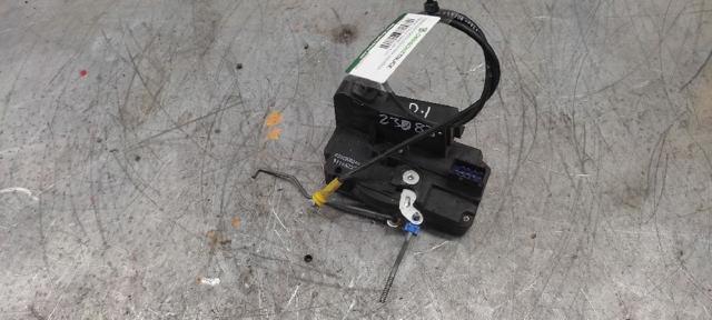 Zamek drzwi przednich lewych 8200008246 RENAULT