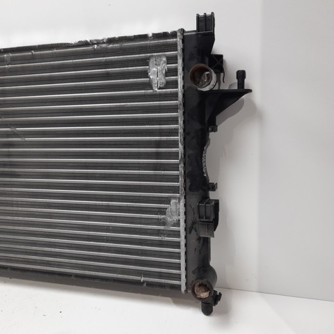 Chłodnica silnika 8200008764 RENAULT