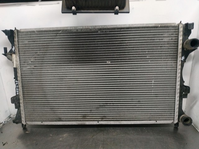 Chłodnica silnika 8200008765 RENAULT