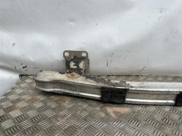 Wzmocnienie zderzaka przedniego 8200009911 RENAULT