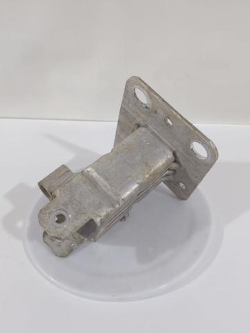 Wzmocnienie zderzaka przedniego 8200011107J RENAULT