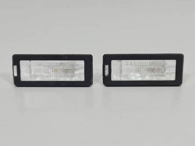 Lampa oświetlenia tylnej tablicy rejestracyjnej 8200013577 RENAULT