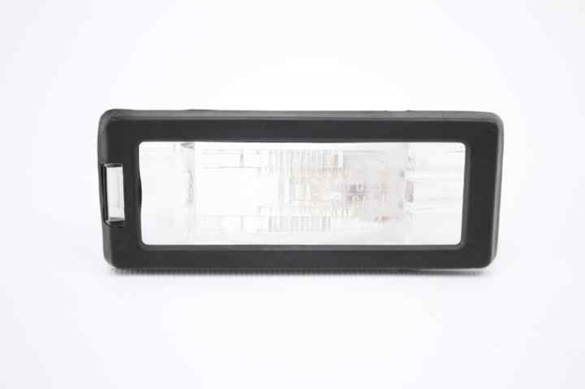 Lampa oświetlenia tylnej tablicy rejestracyjnej 8200013577 RENAULT